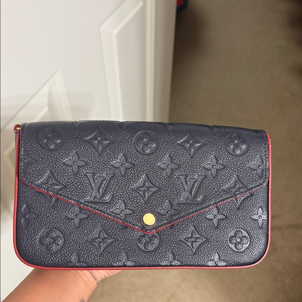 Louis Vuitton Pochette Felicie Empriente Leather Marine Rouge